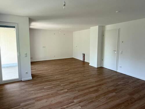 Ansicht II: Wohn- und Esszimmer mit offenem Küchenbereich - 2 Zimmer Etagenwohnung in Solingen