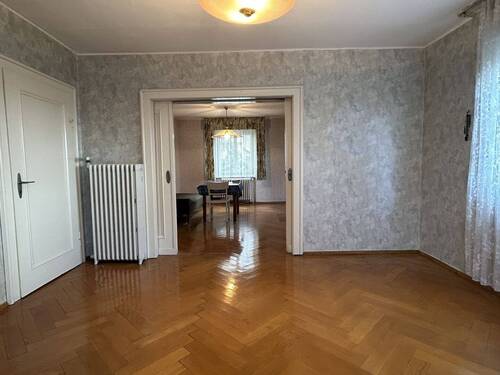 Zimmer EG rechts - 