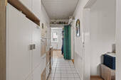 Flur 1. Stock - 