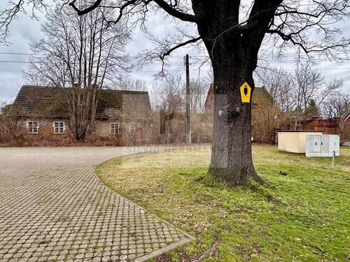 Front - Ländlich und Zentral - 65.000,00 EUR Kaufpreis, ca.  0,00 m²
