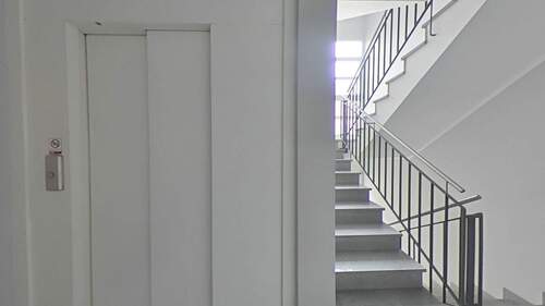 Aufzug Treppenhaus - 