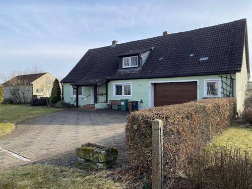 Außenansicht - Ehemaliges landwirtschaftliche Anwesen - viel Platz für Ideen in ruhiger Lage