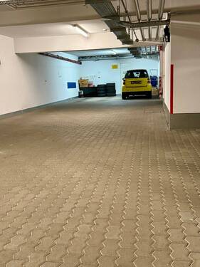 IMG_7181 2.jpg - PKW Stellplätze zu verkaufen ! - 18.000,00 EUR Kaufpreis,