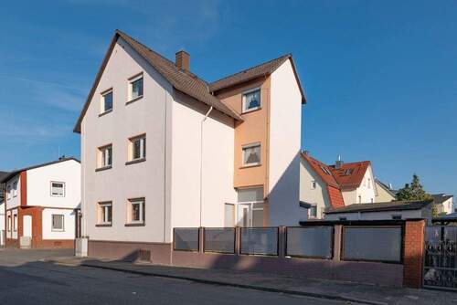 Außenansicht - Zweifamilienhaus mit Einliegerwohnung in Dreieich-Sprendlingen