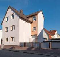 Zweifamilienhaus mit Einliegerwohnung in Dreieich-Sprendlingen