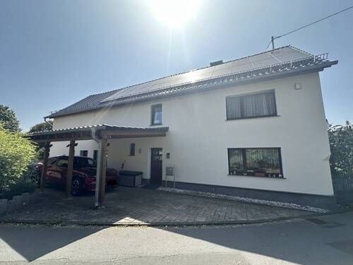 Frontansicht - 9 Zimmer Einfamilienhaus zum Kaufen in Gieleroth / Herpteroth