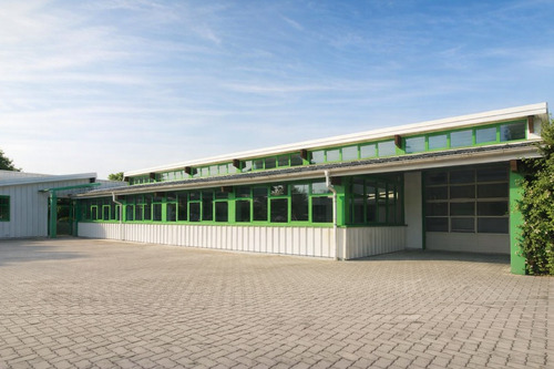 Gebäudansicht.jpg - 88636 Ilmensee (Sigmaringen) Gewerbehalle Lager Poduktion Büroräume 494,94 qm Nutzfläche 2183 qm Grundstück 10 PKW Stellplätze
