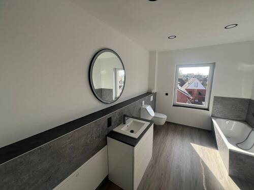 Bad (fertige Wohnung DG) - 