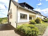 Außenansicht - 8 Zimmer Einfamilienhaus zum Kaufen in Saarwellingen