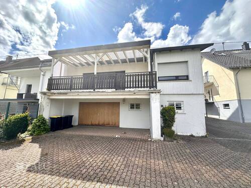 Außenansicht - 8 Zimmer Einfamilienhaus in Saarwellingen
