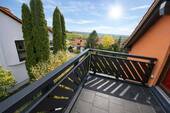 Balkon mit Blick aufs Tal - 2 Zimmer Etagenwohnung zur Miete in Löwenstein