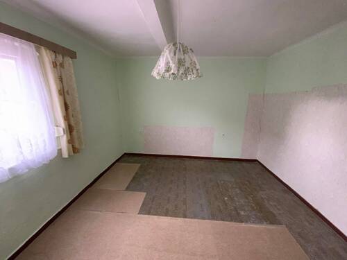 Weite Räume -Schlafzimmer-gute Raumhöhe - 
