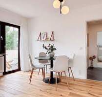 sofort frei und neu renoviert: Helle 3 Zi mit Stellplatz und Balkon - Leonberg