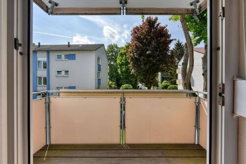 Balkon nach Süden - 2 Zimmer Etagenwohnung zum Kaufen in Stuttgart