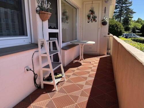 Balkon mit Abstellkammern - 
