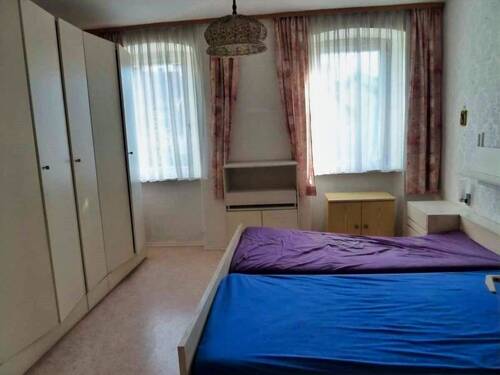 Schlafzimmer (OG) - 