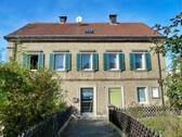 Südansicht der Immobilie - Mehrfamilienhaus, Wohnhaus mit 275,00 m&sup2; in Sand zum Kaufen