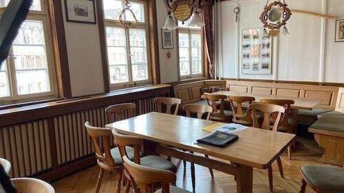 11 Gaststube Teilbereich - 