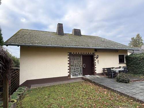 Eingangsbereich - Einfamilienhaus mit 170,00 m&sup2; in Hilgert zum Kaufen