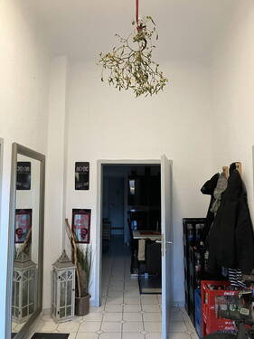 Großzügiger Eingangsbereich - 