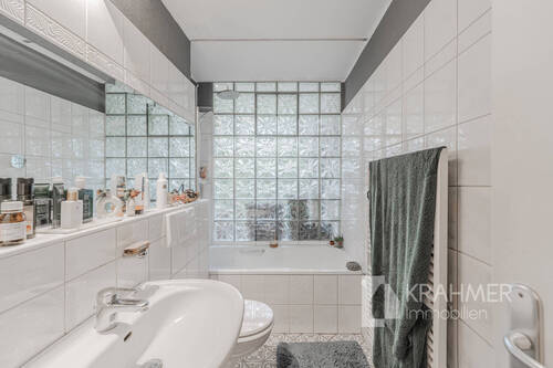 Badezimmer Wohnung EG - 