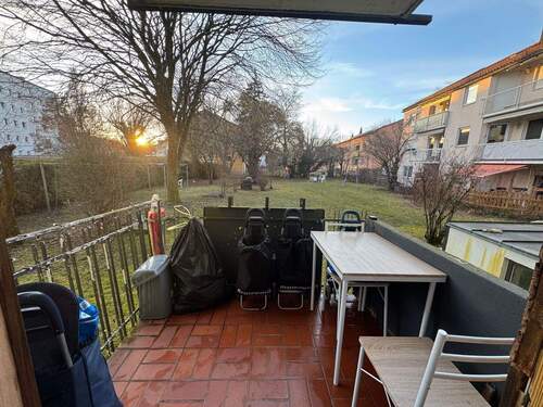 sonniger Balkon - 