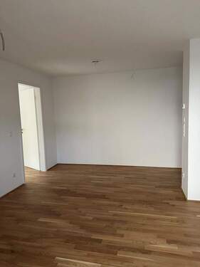 Wohnzimmer - 2 Zimmer Etagenwohnung zur Miete in Frankfurt