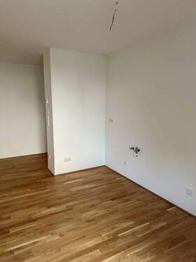 Küchenzeile (Einbau im Okt.) - 2 Zimmer Etagenwohnung in Frankfurt