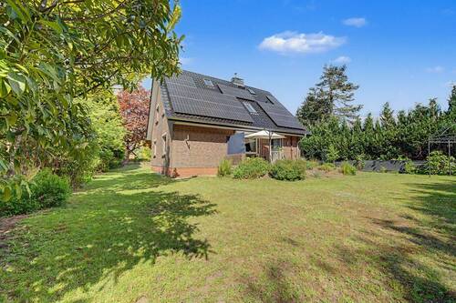 Hausansicht - 4 Zimmer Mehrfamilienhaus, Wohnhaus in Kellinghusen