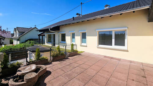 Terrasse - Mehrfamilienhaus, Wohnhaus mit 203,00 m² in Eitorf zum Kaufen