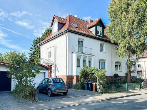 Außenansicht - Gepflegte Doppelhaushälfte mit Gartenidylle und flexibler Wohnaufteilung in Herrenhausen