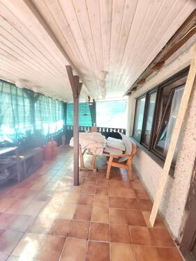 Terrasse mit Sichtschutz - Mehrfamilienhaus, Wohnhaus mit 33,00 m&sup2; in Groß Lindow zum Kaufen