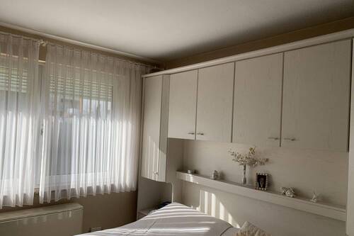 geräumiges Schlafzimmer - 