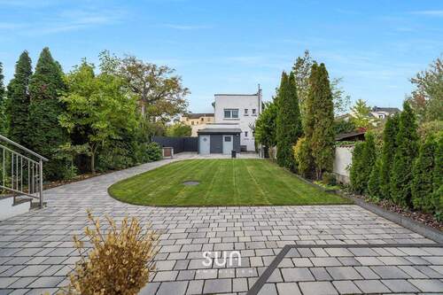 GEPFLEGTER GARTEN - 