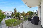 GEMÜTLICHER BALKON - Mehrfamilienhaus, Wohnhaus mit 275,00 m² in Neu-Isenburg zum Kaufen