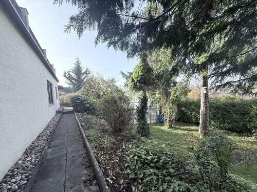 Eingangsbereich - 6 Zimmer Einfamilienhaus in Wiernsheim