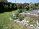Garten mit Gartenhaus - 