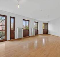 Ihre Wahl: Eigenheim oder Investment ? Leerstehende 2-Zimmer-Wohnung in der Oststadt in Uni-Nähe - Karlsruhe