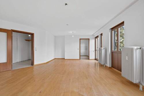 Wohnzimmer weitere Ansicht - 2 Zimmer Etagenwohnung zum Kaufen in Karlsruhe