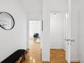 Flurbereich mit Abstellraum - 2 Zimmer Etagenwohnung zum Kaufen in Hamburg