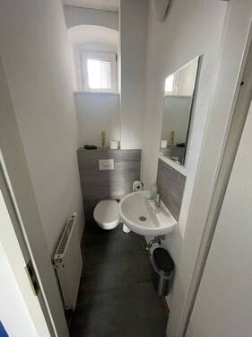 WC - 