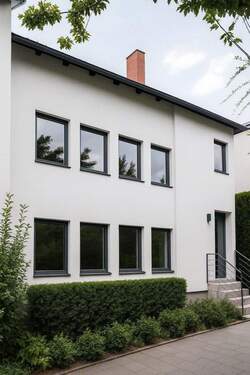 Fassade - Helles, modernes und lichtdurchflutetes Reihenhaus in familienfreundlicher Lage in Nürnberg!