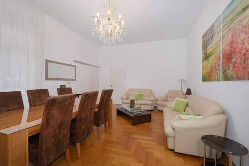 Wohnen / Essen - Etagenwohnung mit 108,00 m&sup2; in Baden-Baden zum Kaufen