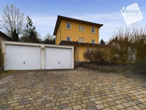 Bild2 - 6 Zimmer Einfamilienhaus zum Kaufen in Coburg