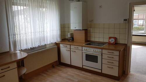 Küche mit Gas-Etagenheizung - 