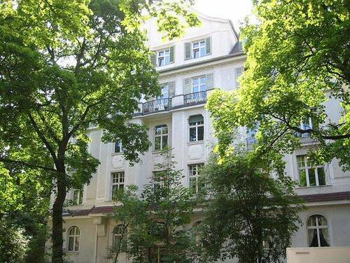 Jugendstil-Fassade. - 6 Zimmer Etagenwohnung zum Kaufen in München