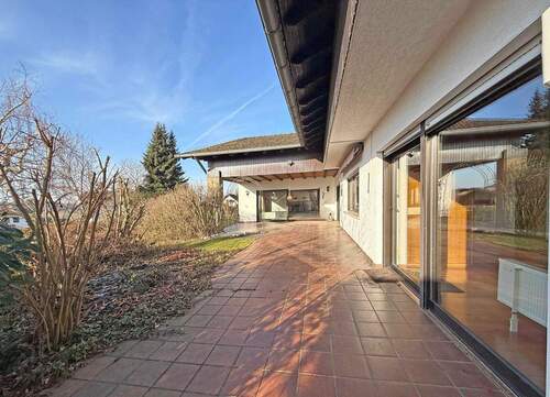 Weitläufige Terrasse - 