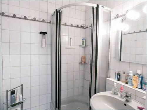 Teilansicht Bad - 