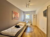 ROOM4 - 