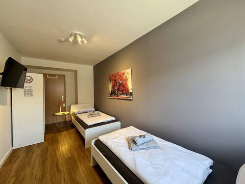 ROOM3 - 